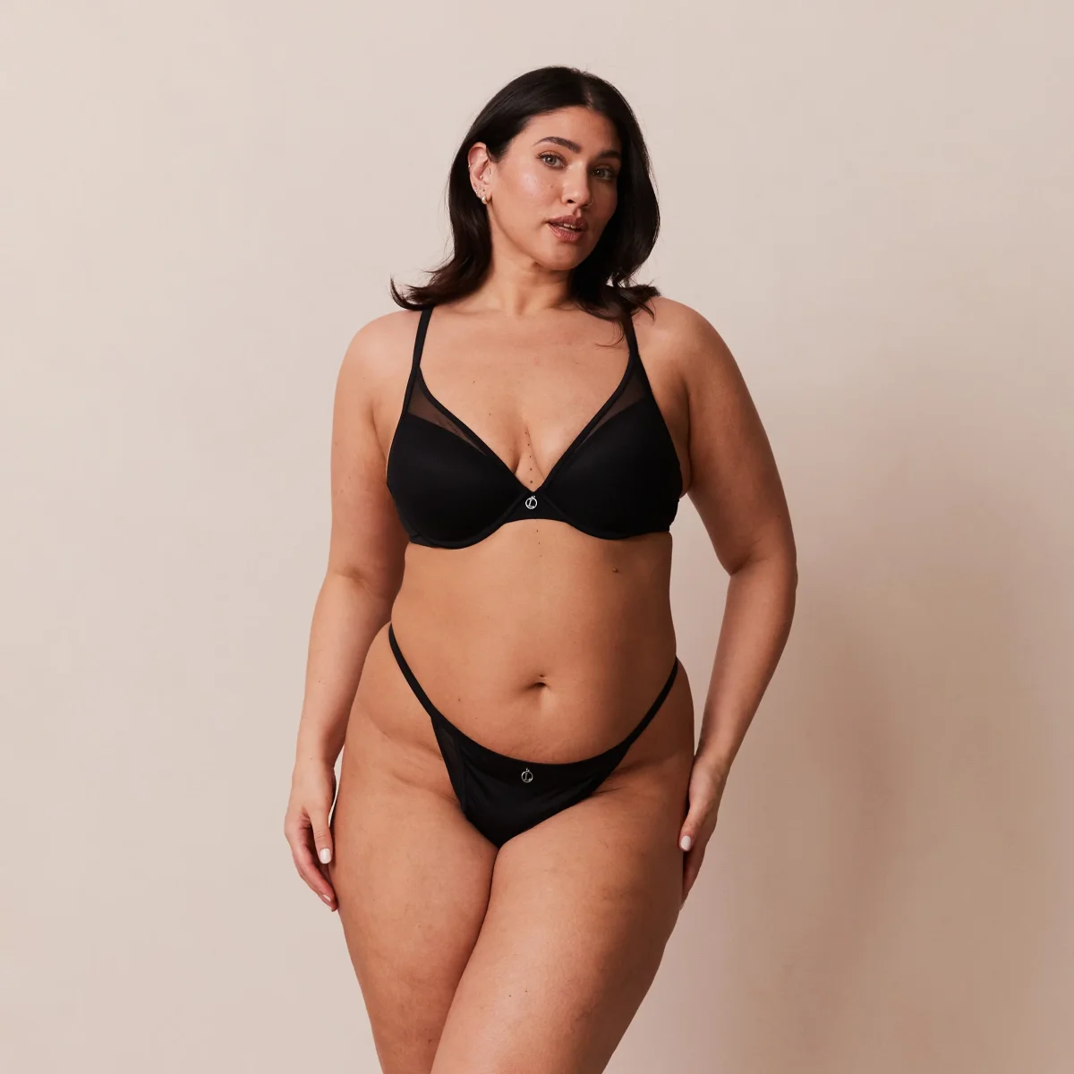 Classic Plunge T-shirt Soutien-Gorge - Noir – Image 8