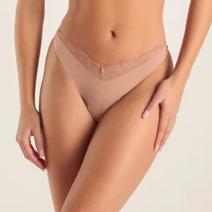 String Anti-Gravity - Miel