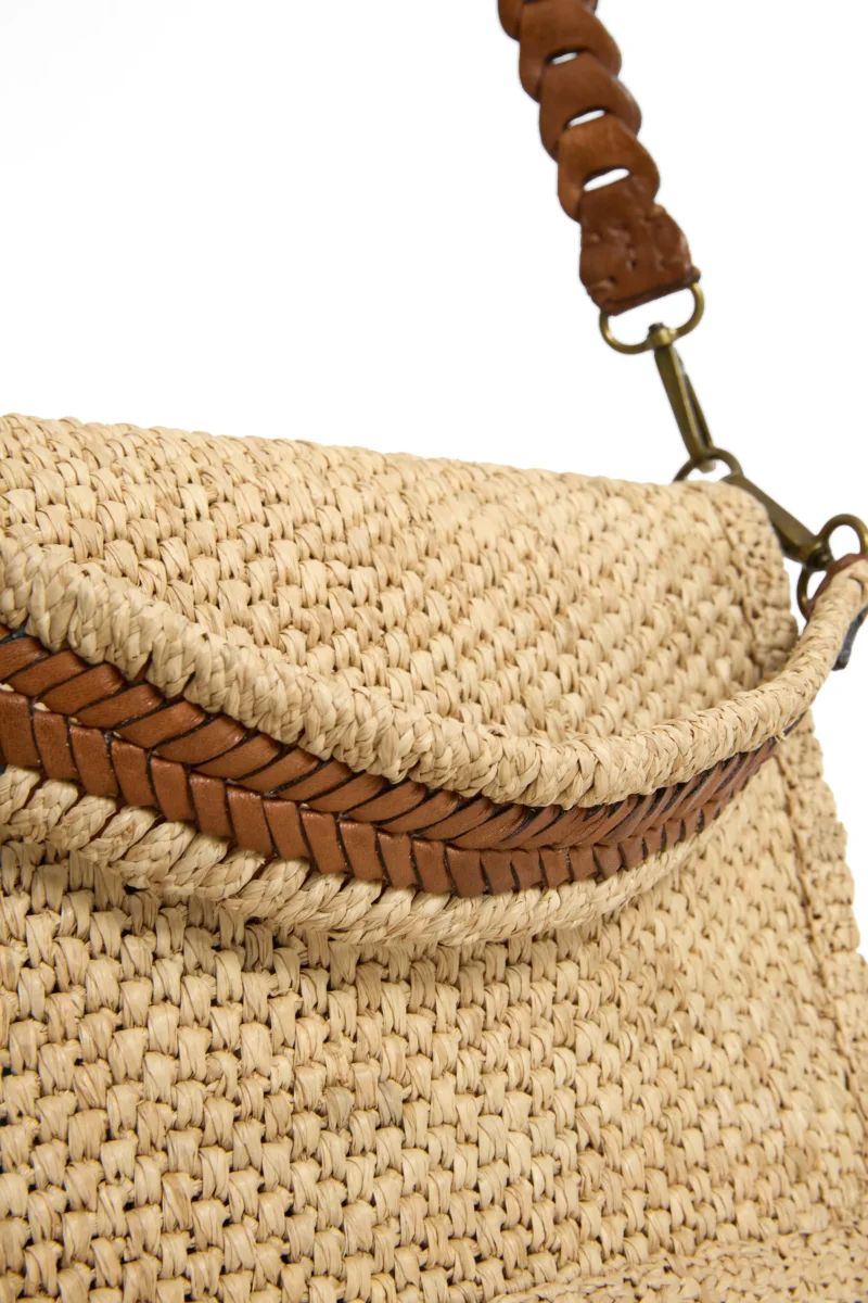 OPERA Black – Image 8