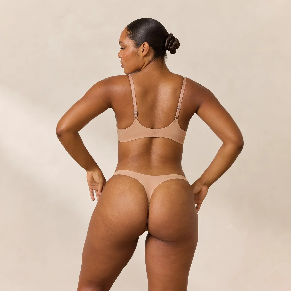 Soutien-gorge T-Shirt Invisible Form - Miel – Image 3