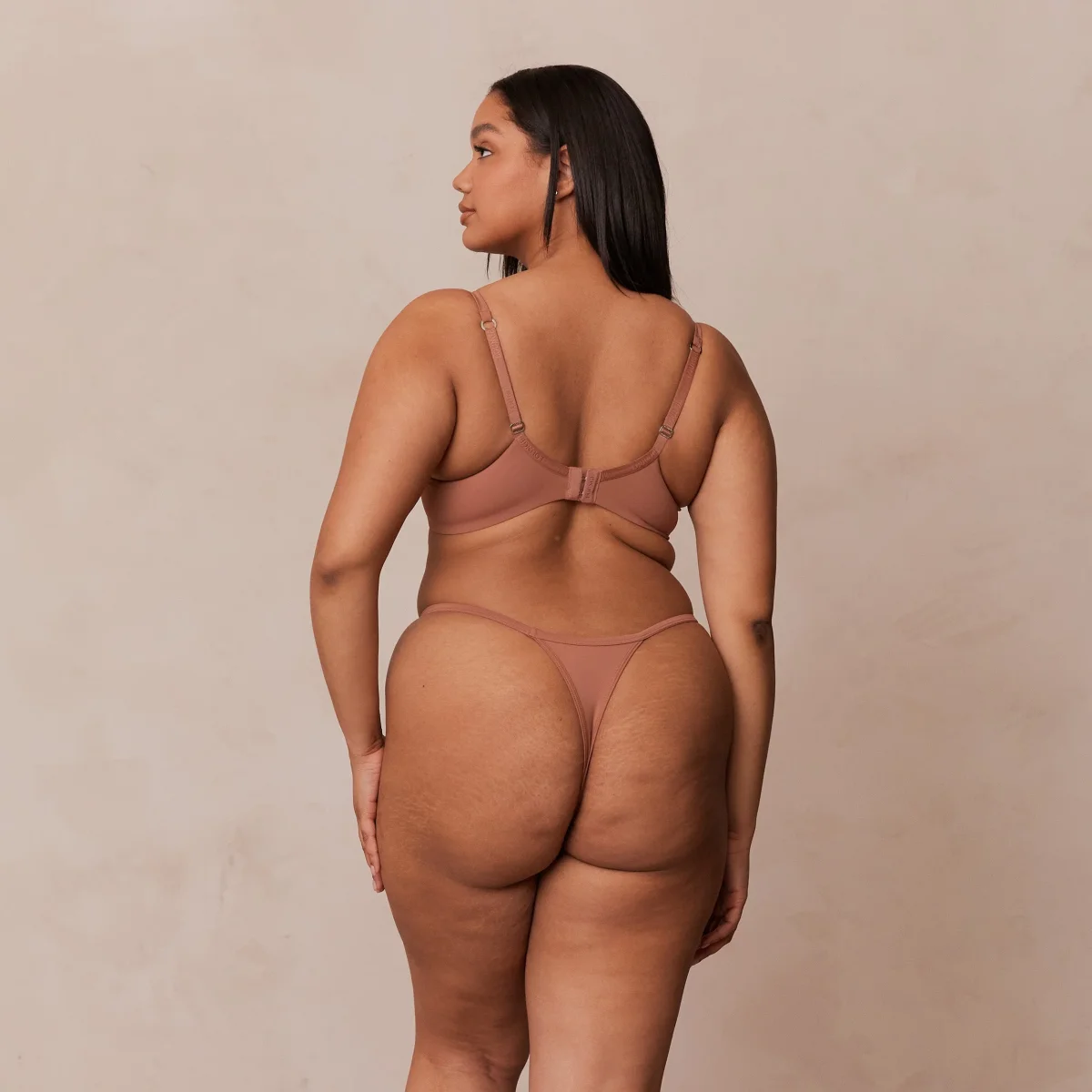 Classic Plunge T-shirt Soutien-Gorge - Moka – Image 8