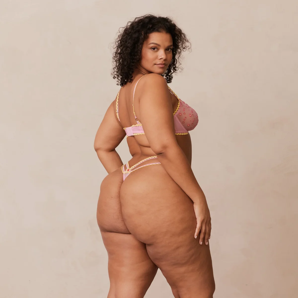 Daisy Embroidered Balcony Soutien-Gorge - Rose – Image 3