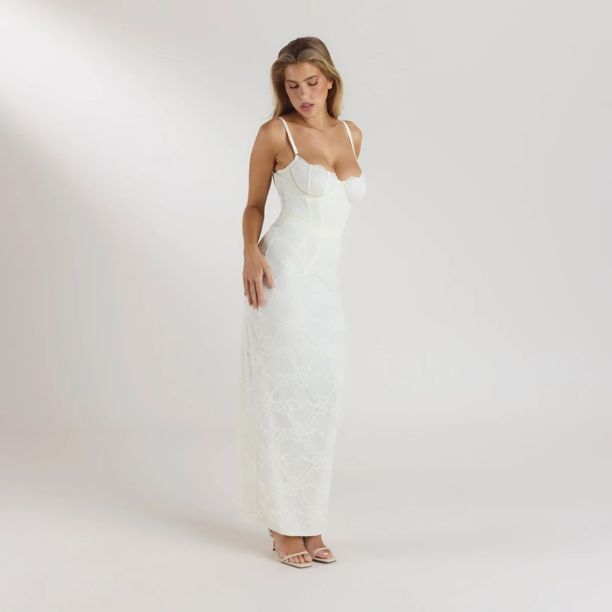 Robe Longue avec Body Blossom - Crème – Image 4