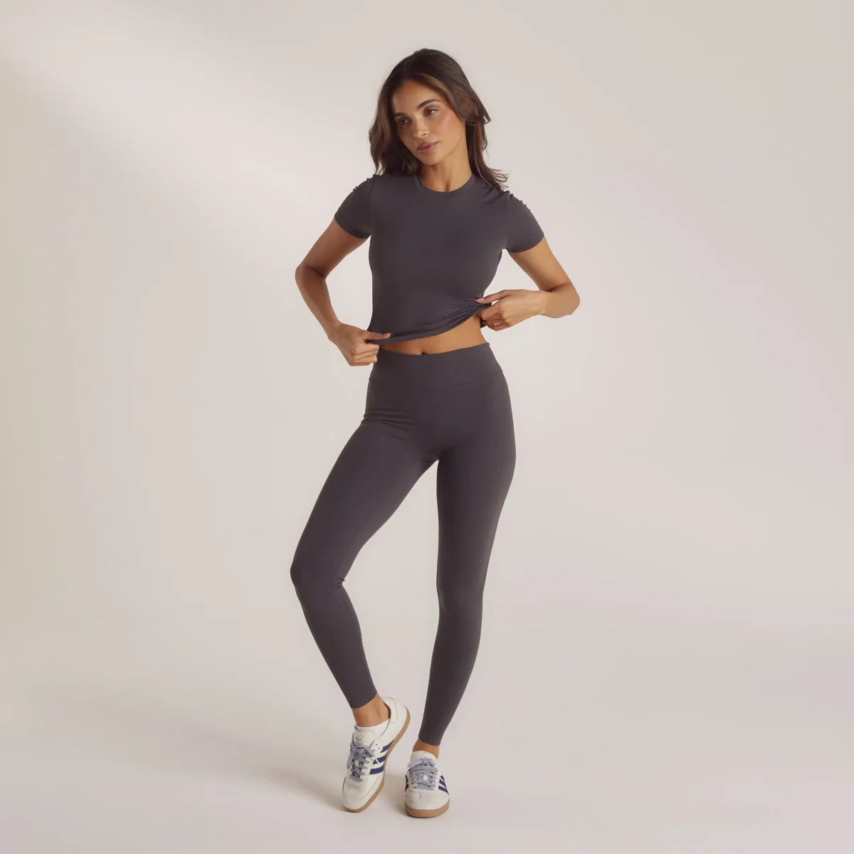 Top Classique Ajusté - Gris Cendré – Image 4