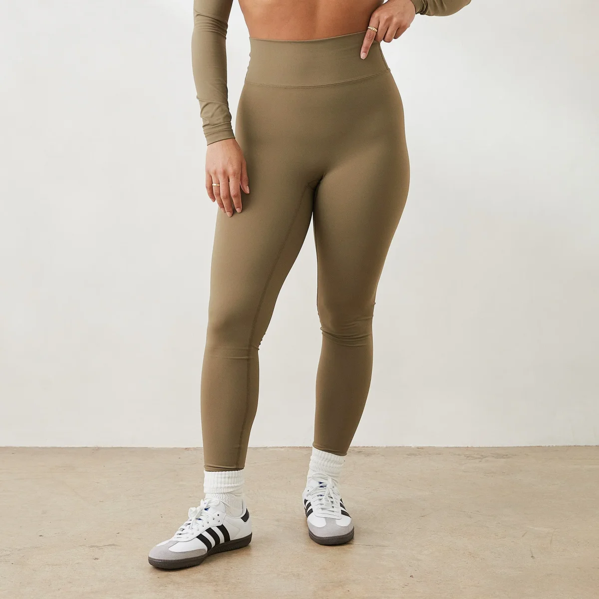 Essential Leggings - Olive – Image 4
