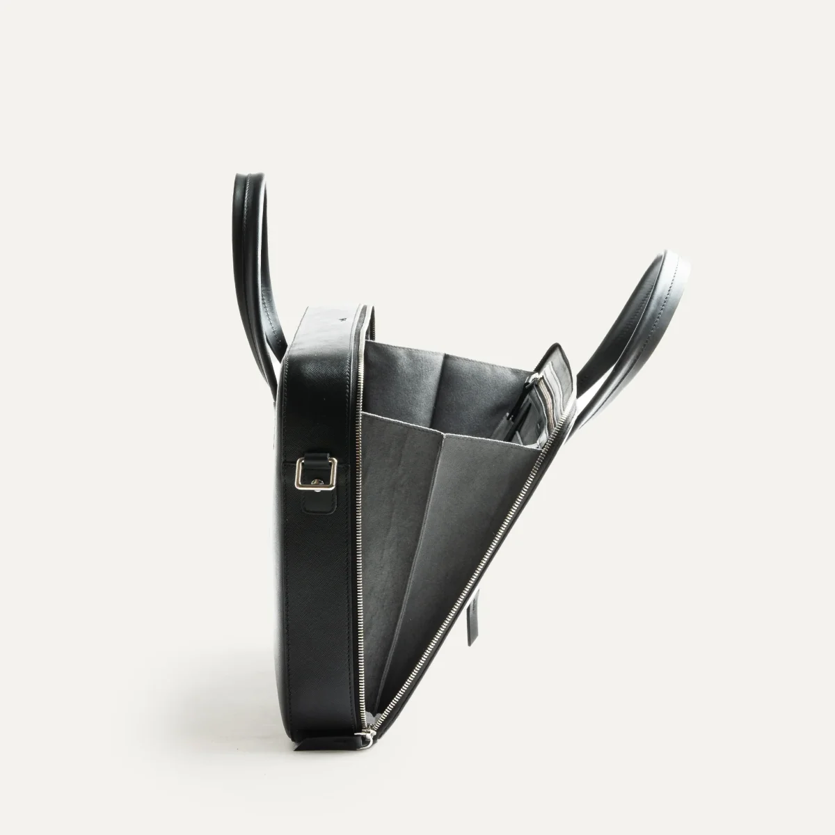 Porte-documents en cuir Saffiano ~ PAOLO II - NOIR – Image 4