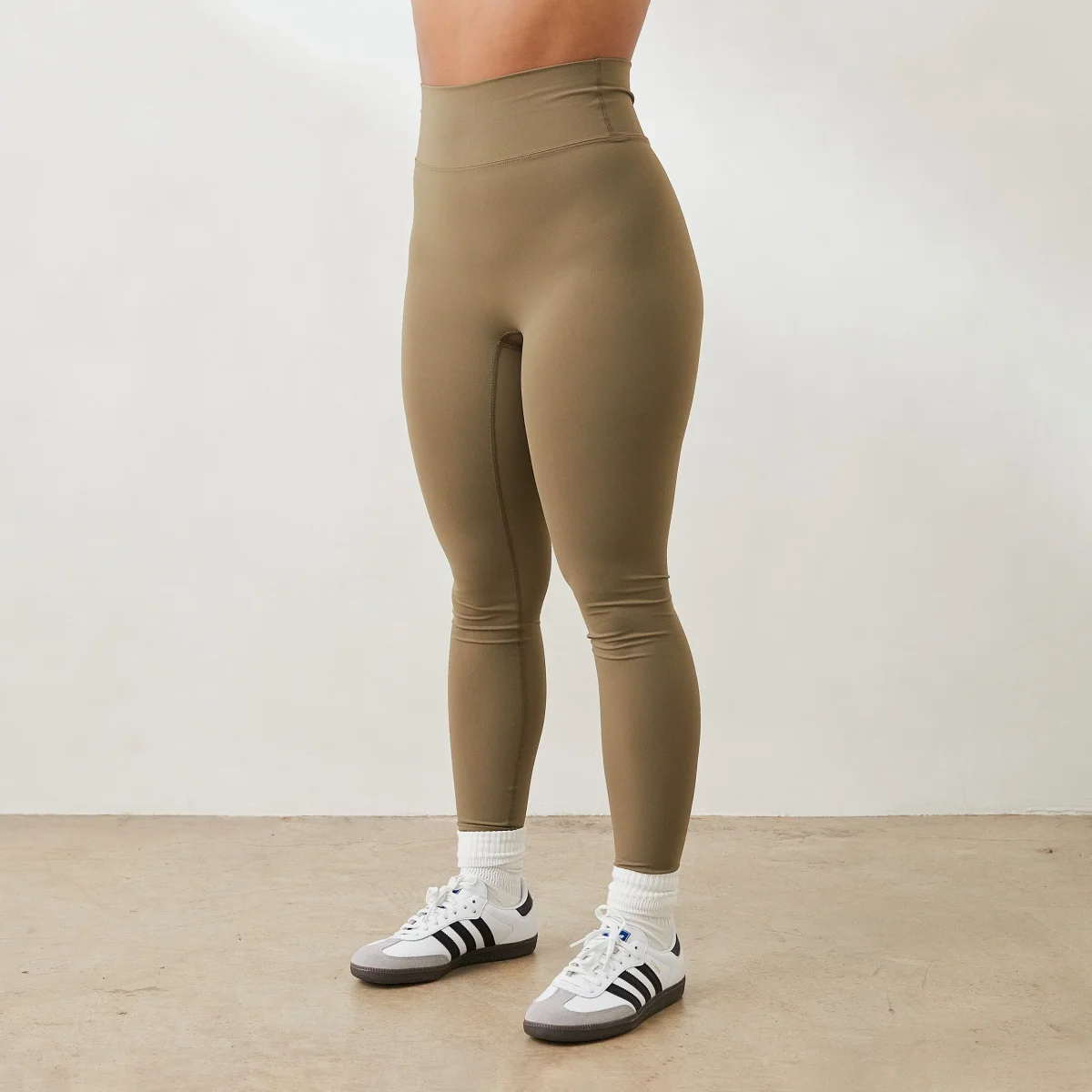 Essential Leggings - Olive – Image 6