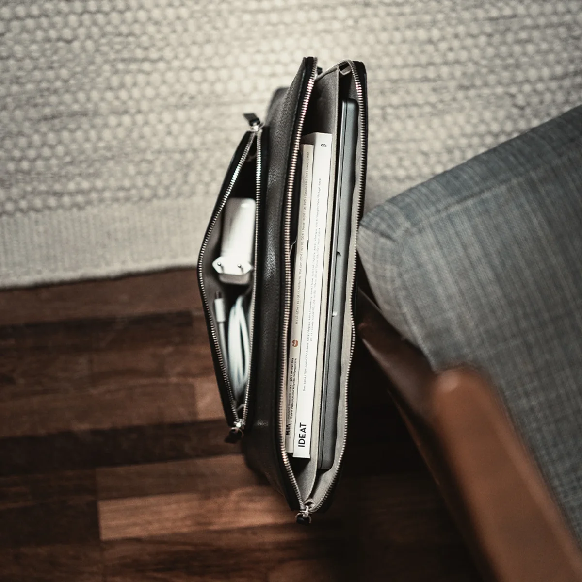 ANNA | Cuir grainé noir - Imparfait #65 – Image 9