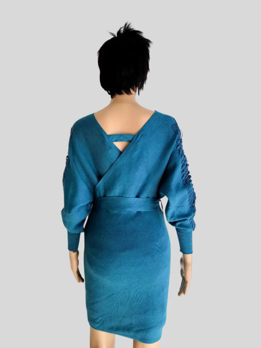 Robe-pull cache-cœur BLEUE en dentelle à nouer – Image 5