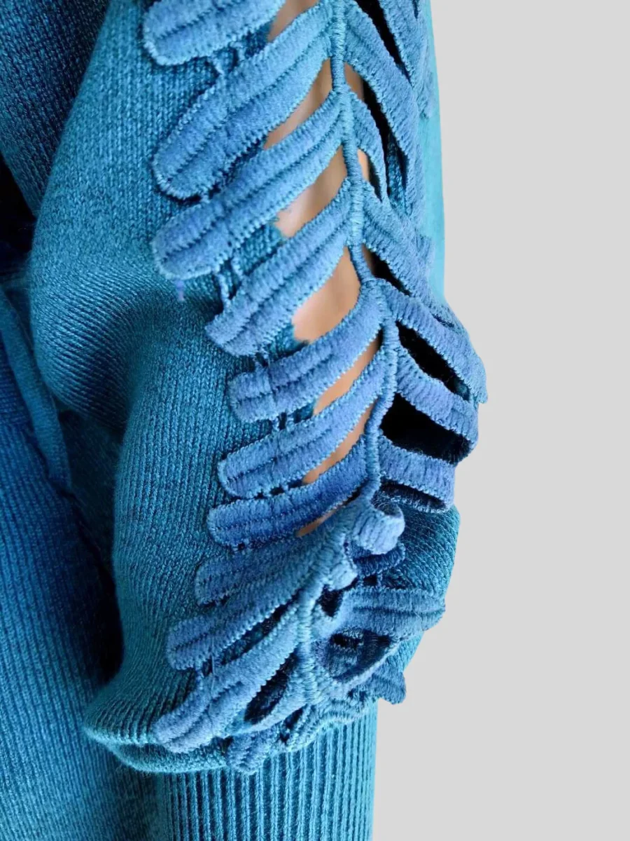 Robe-pull cache-cœur BLEUE en dentelle à nouer – Image 6