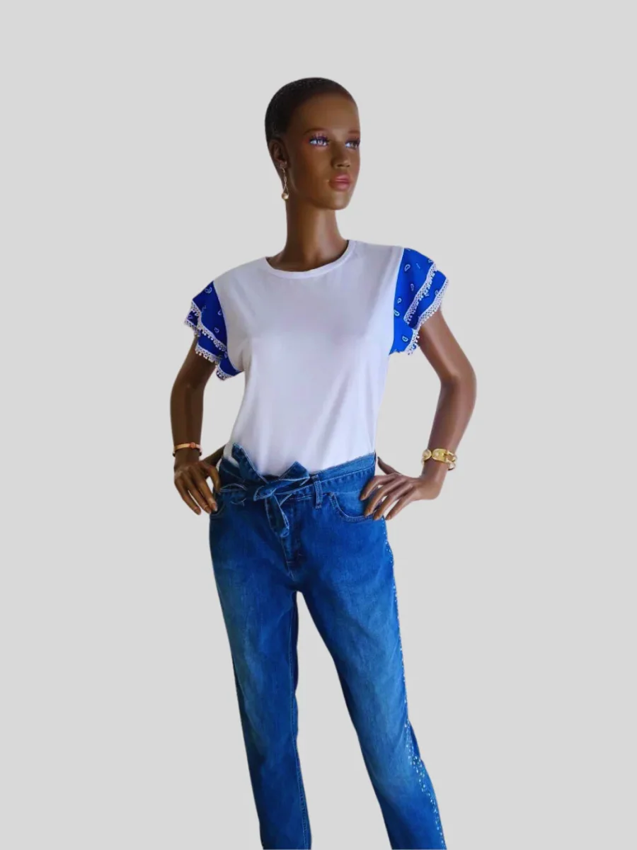 T-Shirt BLEU ELECTRIQUE à volants – Image 5