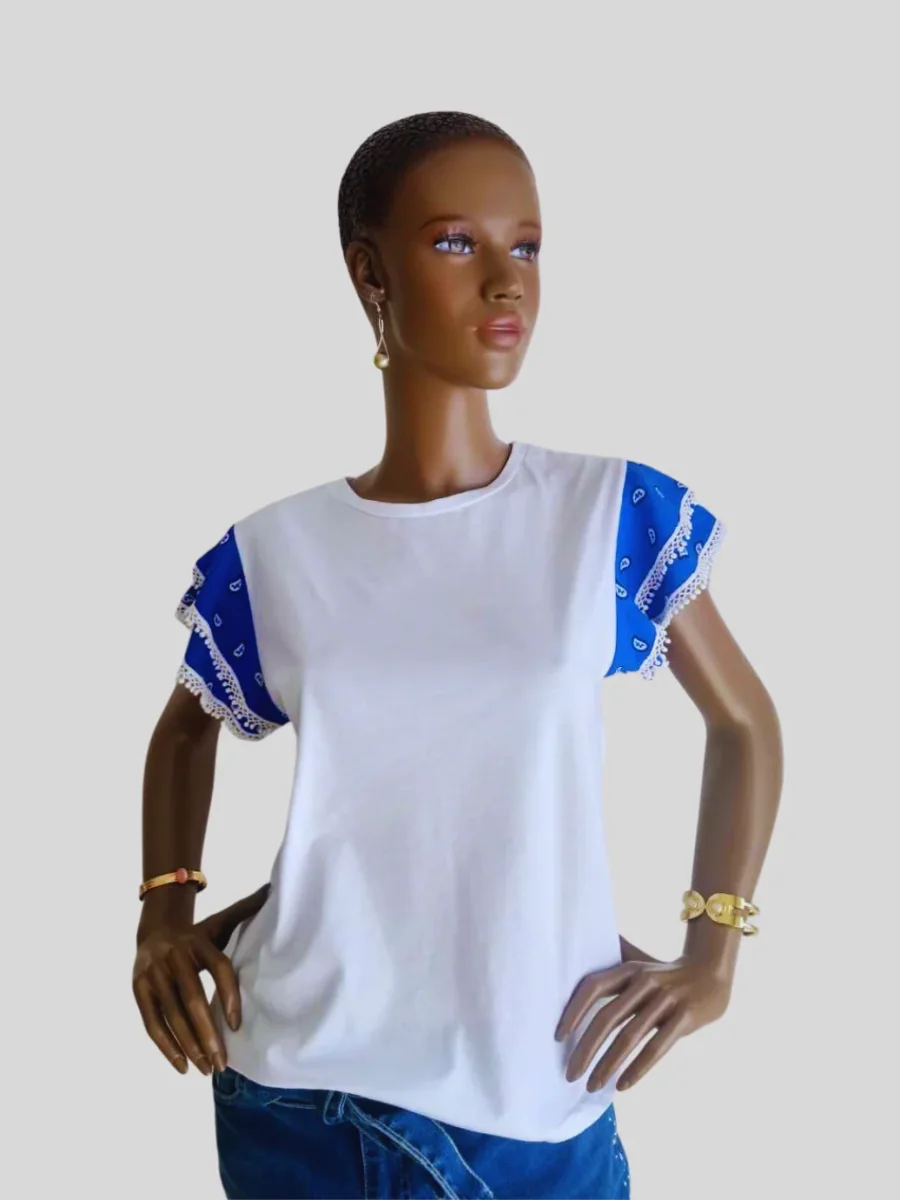 T-Shirt BLEU ELECTRIQUE à volants – Image 6