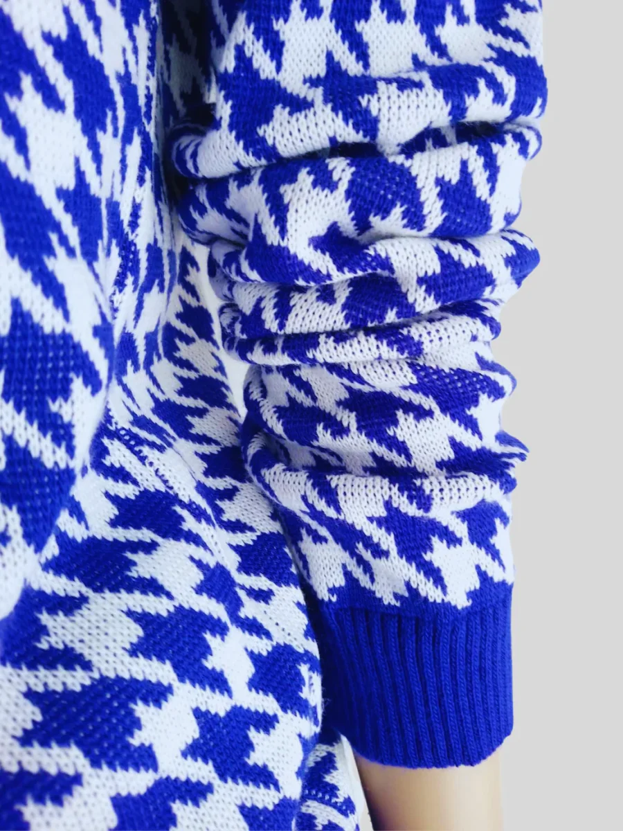 Pull BLEU ÉLECTRIQUE imprimé pied de poule – Image 5