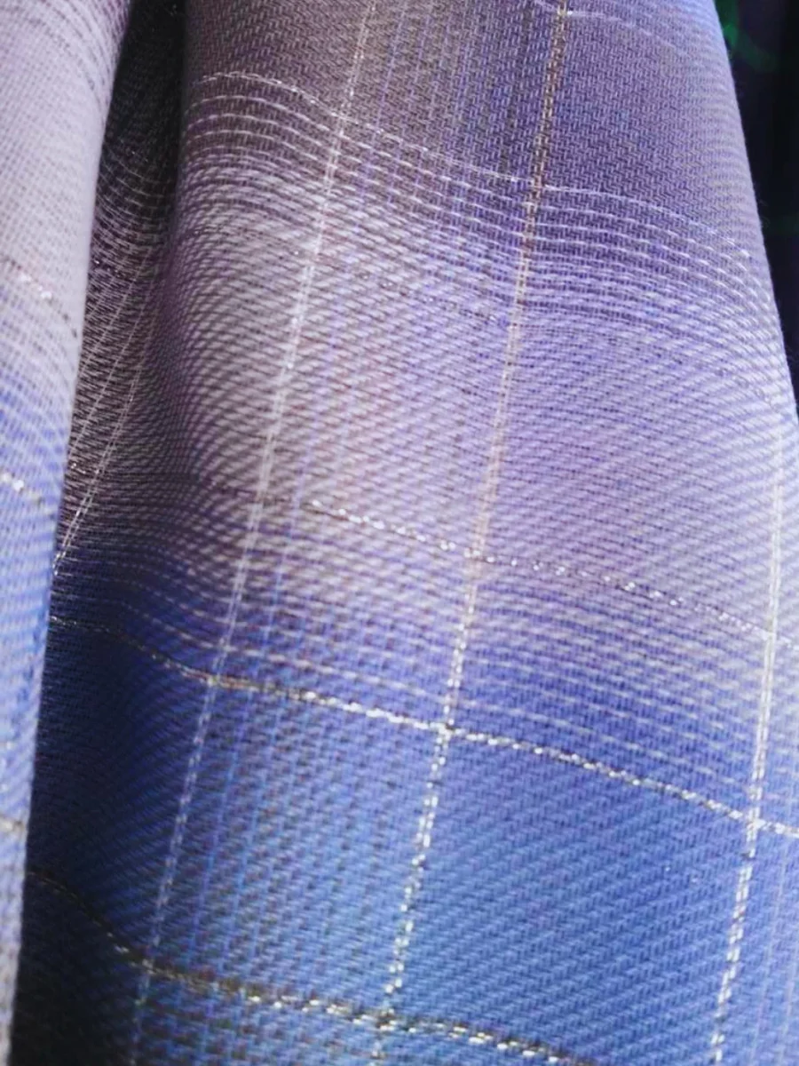 Foulard BLEU scintillant à carreaux – Image 3