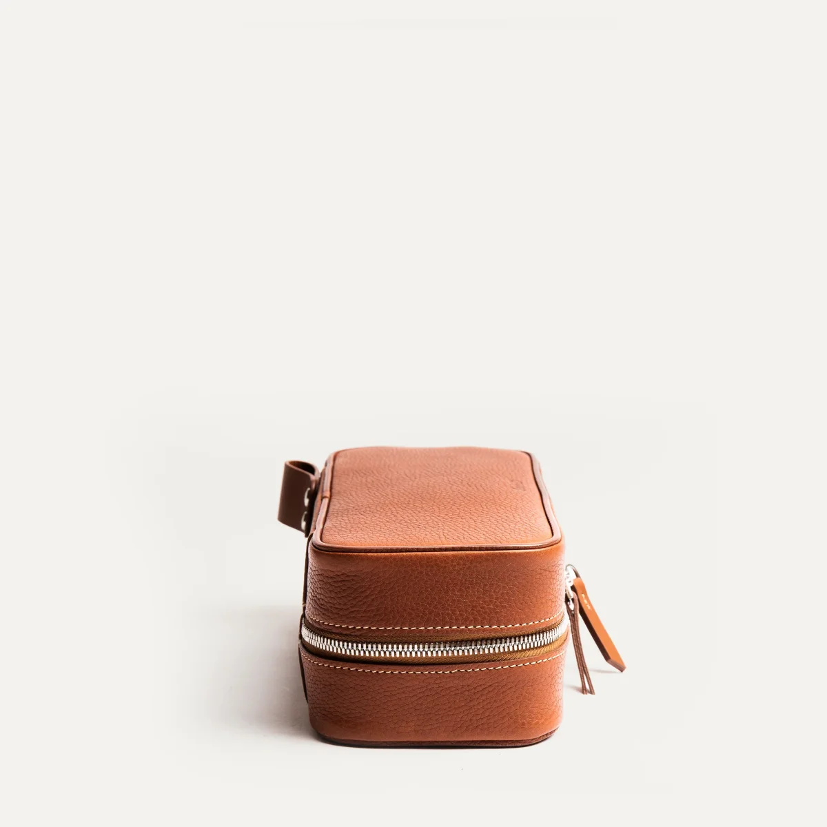 Trousse de toilette cuir ~ CLARA - COGNAC – Image 9