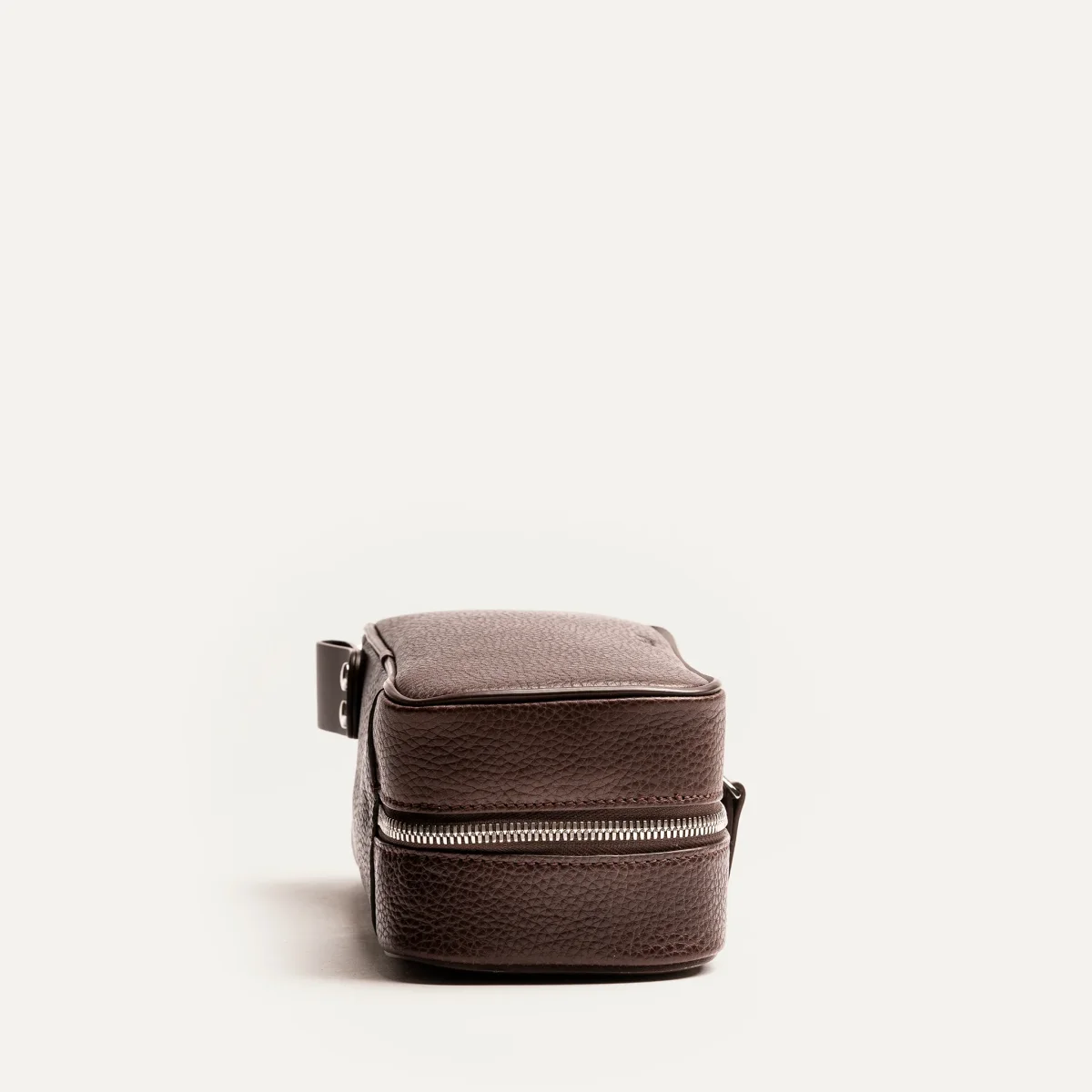 Trousse de toilette cuir ~ CLARA - CHESTNUT – Image 4