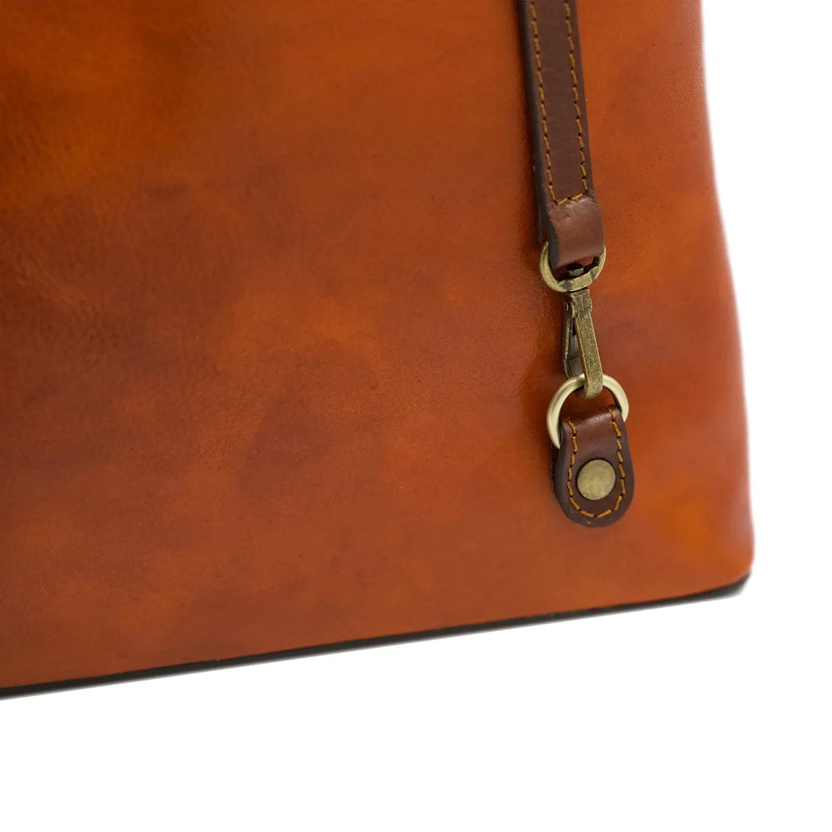 Sac en cuir convertible en sac à dos Noemi – Image 8