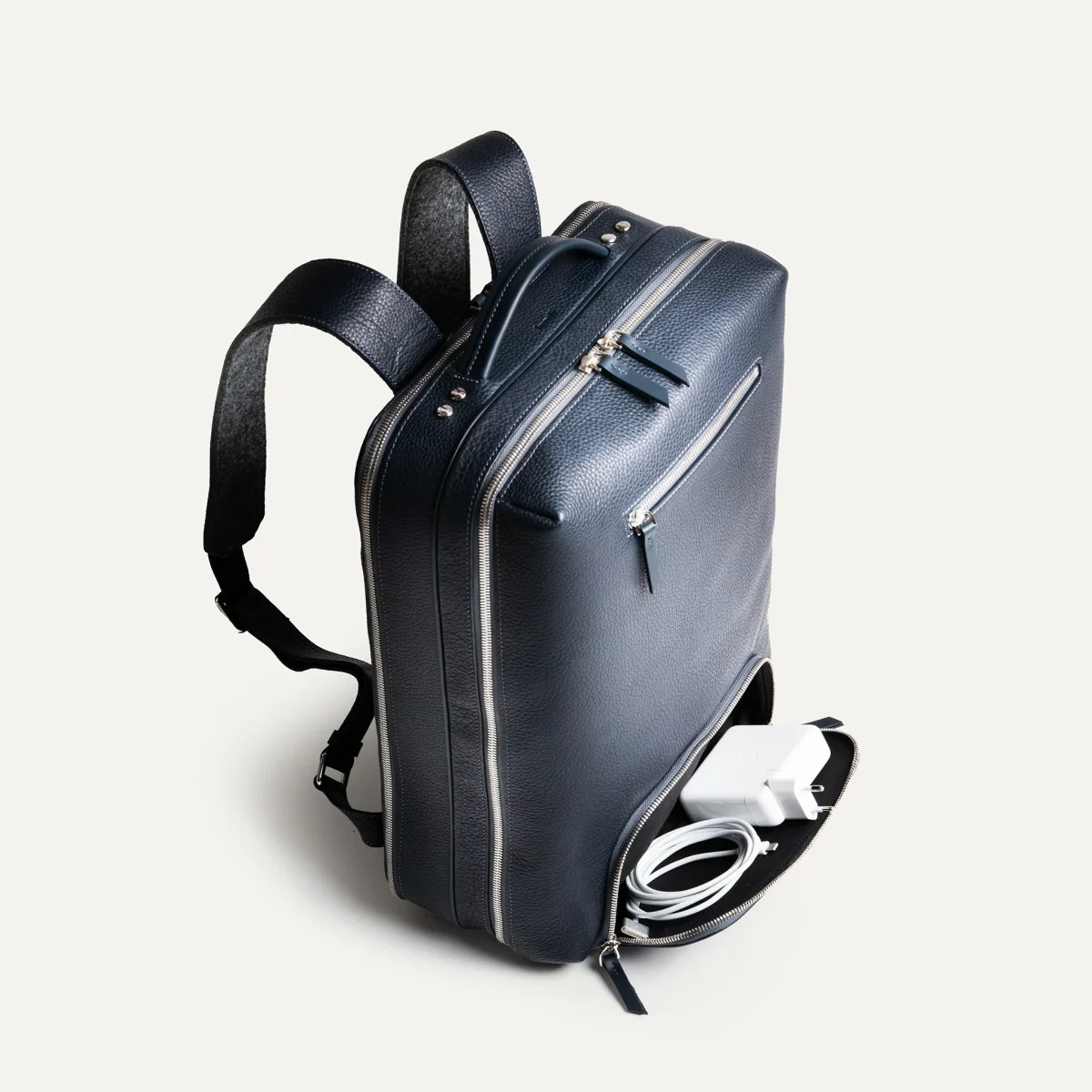 Sac à dos de voyage ~ GASPARD - CUIR MARINE – Image 7