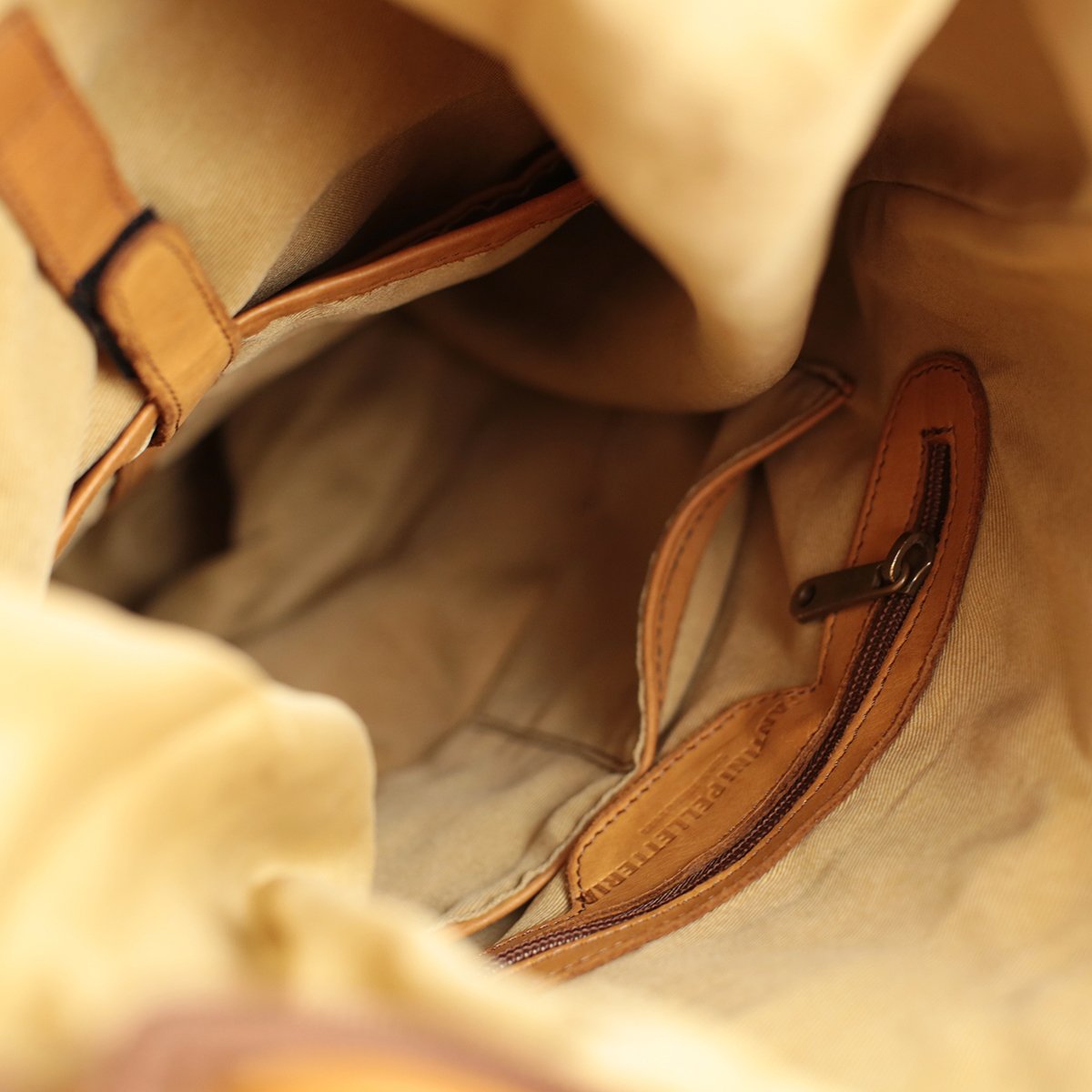 Grand sac à dos en cuir lavé Torino – Image 8