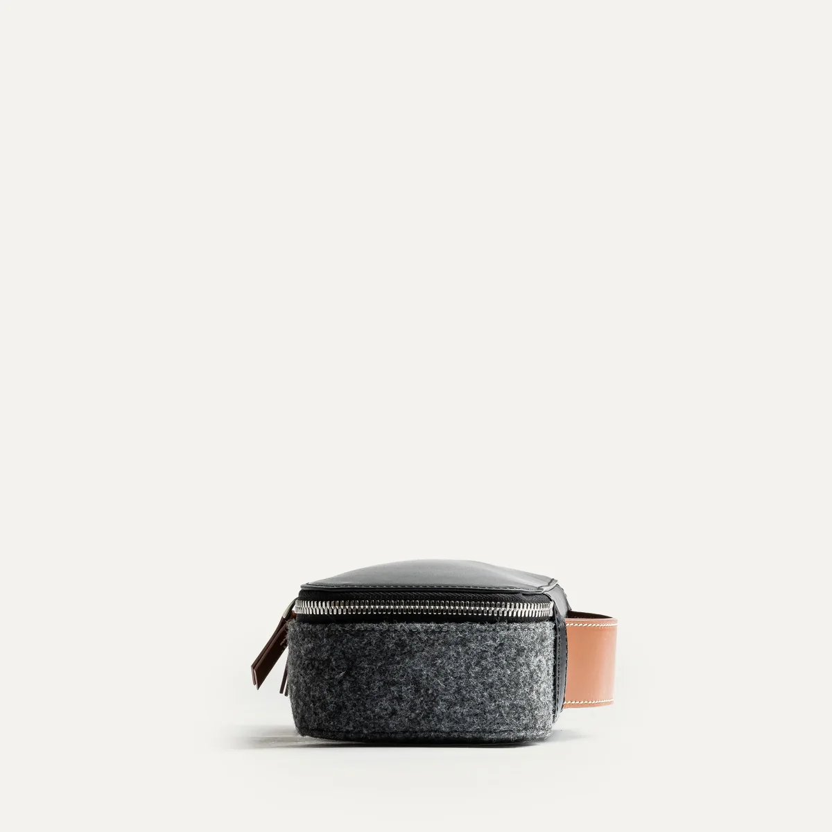 Trousse de toilette ~ JULIET II - NOIR & COGNAC – Image 5