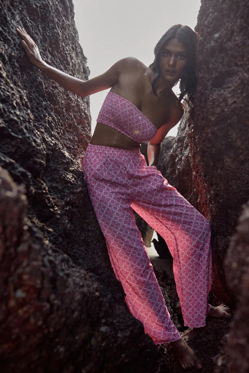 Pantalon fluide Dalia - Imprimé Rose – Image 3