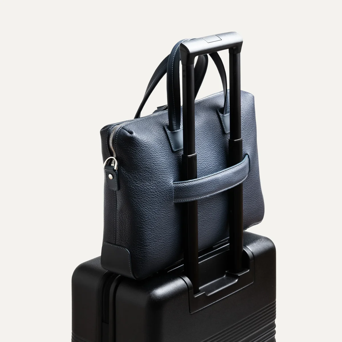 Porte-documents en cuir grainé ~ VALENTIN - MARINE – Image 3