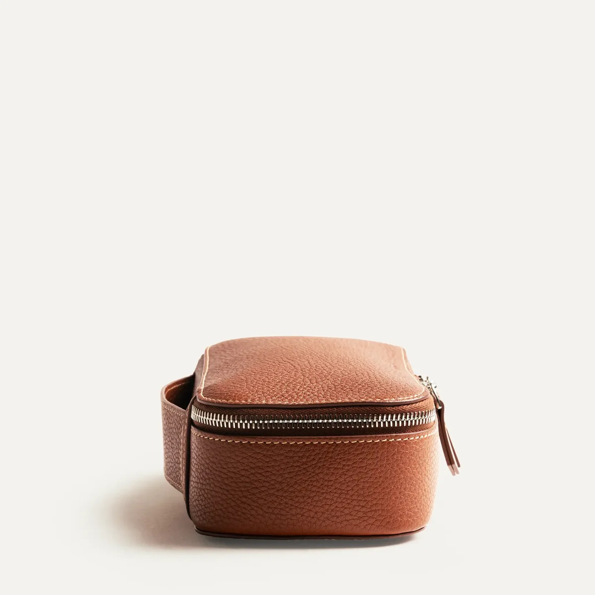 Trousse de toilette en cuir grainé ~ LISA - Cognac – Image 5