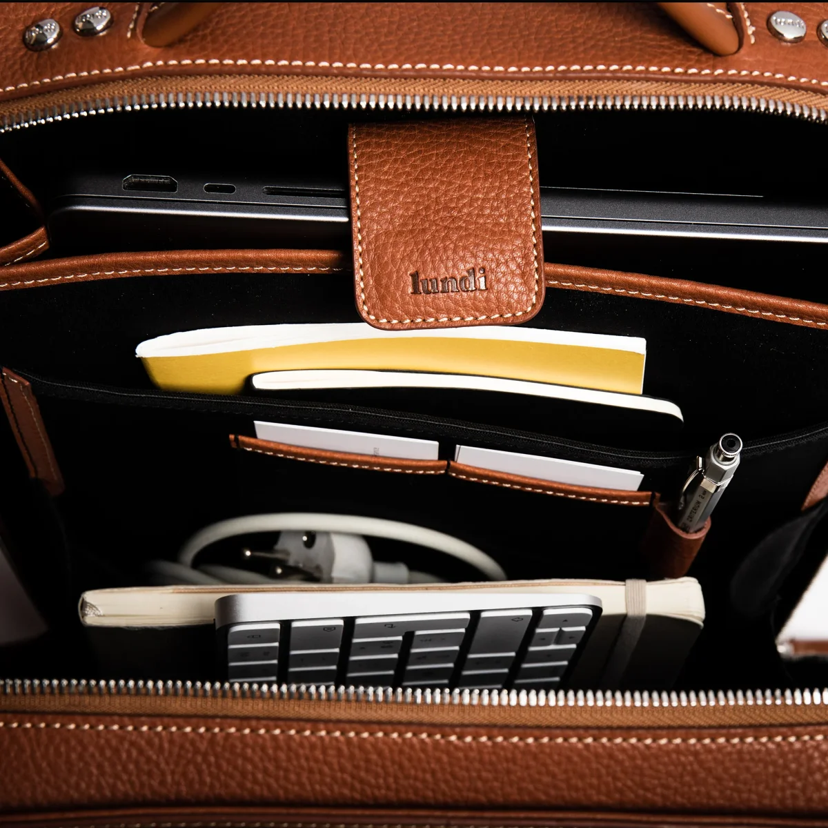 Sac à dos en cuir lisse ~ MATTEO - COGNAC – Image 4