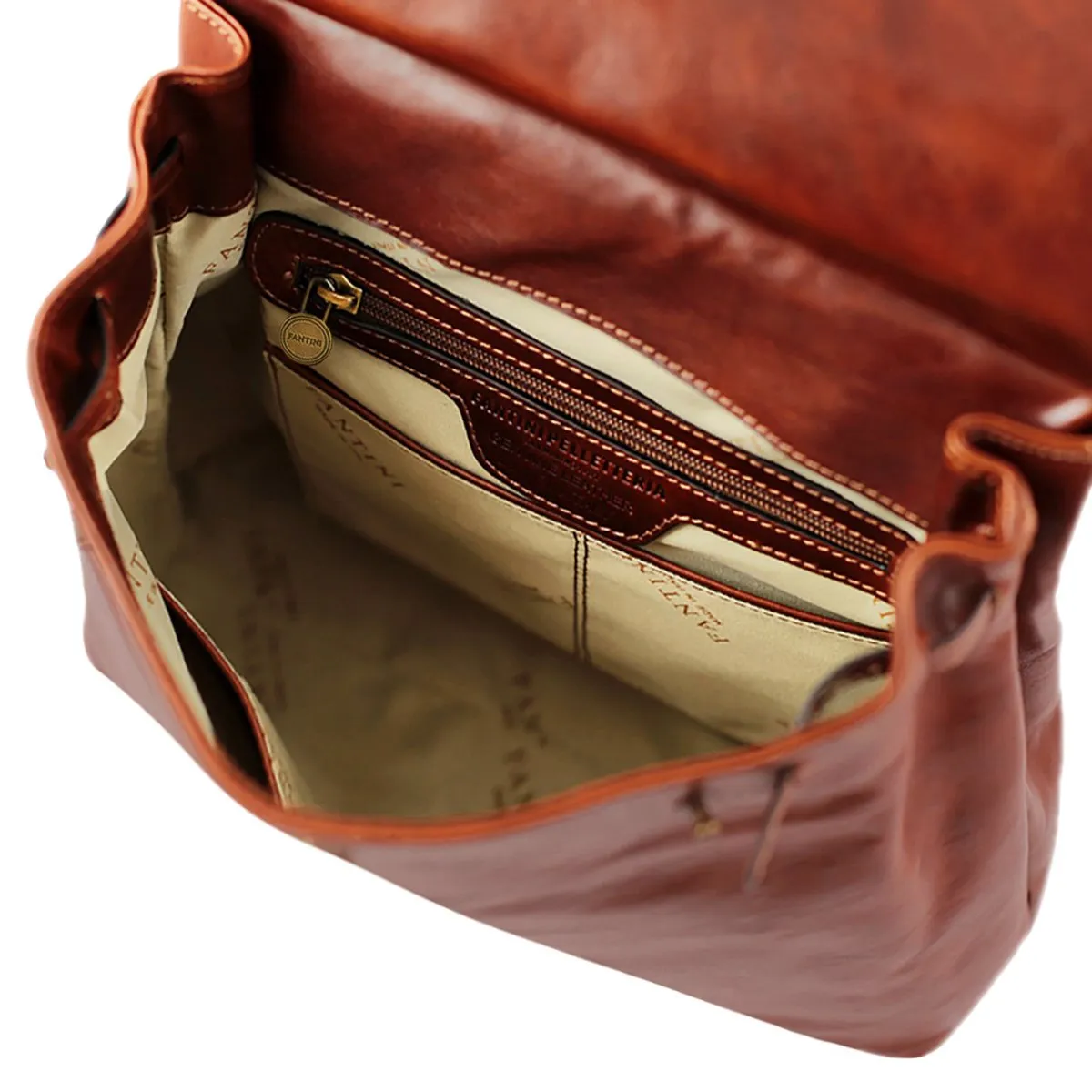 Sac en cuir convertible en sac à dos Isabel – Image 7