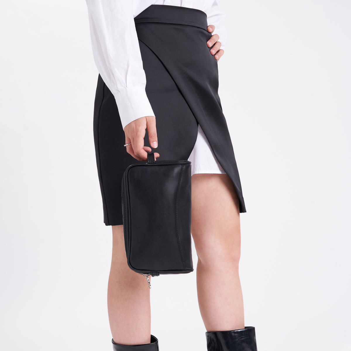 Trousse de toilette en cuir Adeona – Image 4