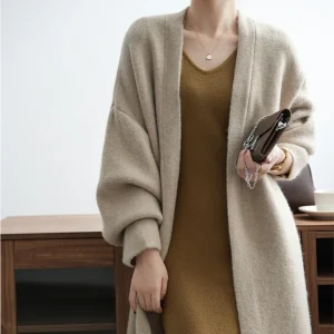 Cardigan en Tricot Long et Élégant