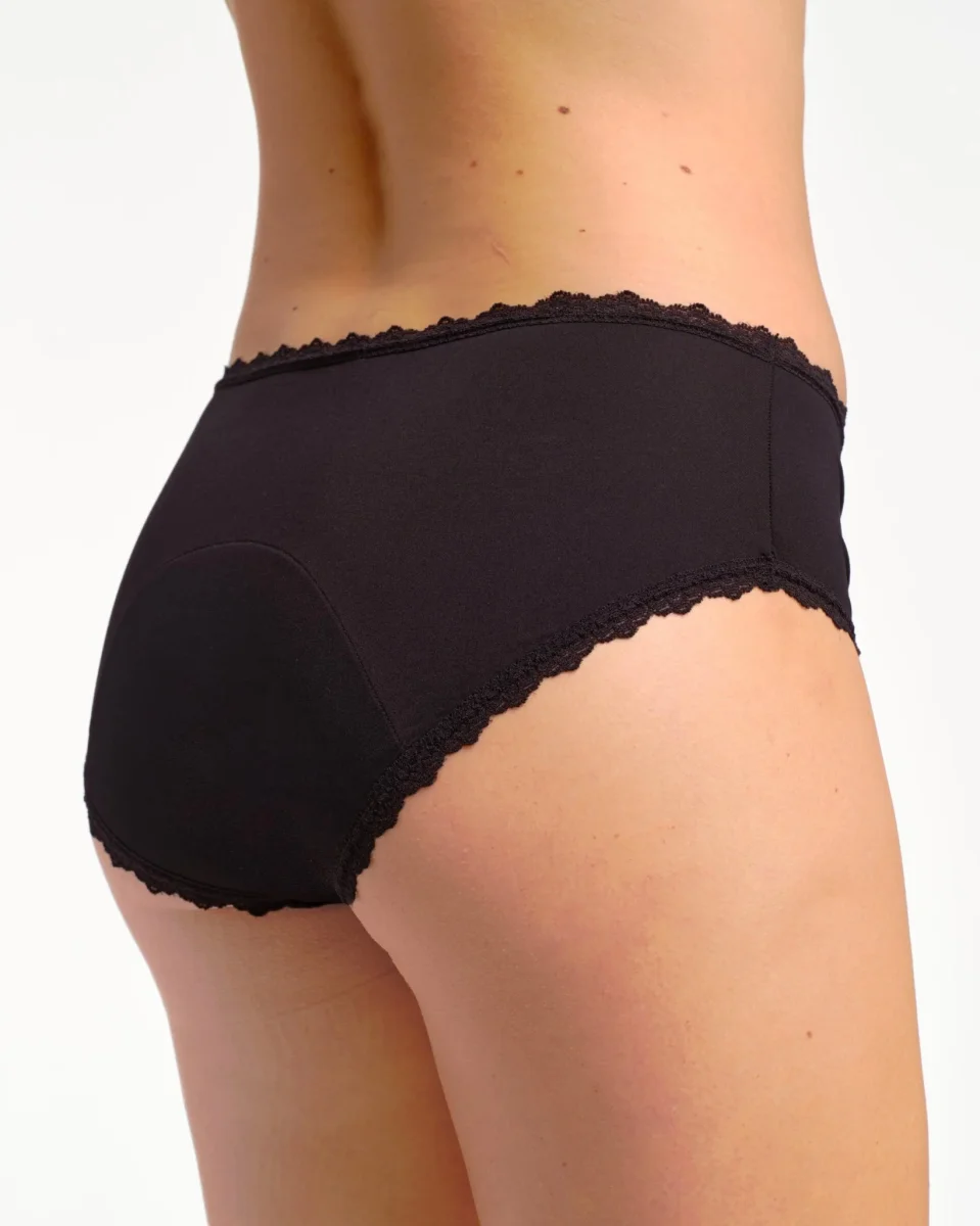 Shorty menstruel noir en dentelle – Image 4